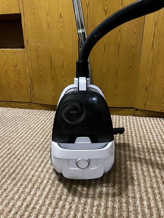 Пилосос gorenje..