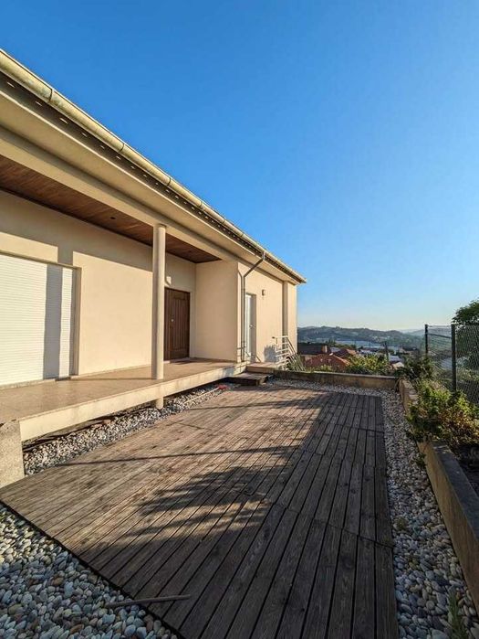 Moradia T3 em Aveleda (Braga)