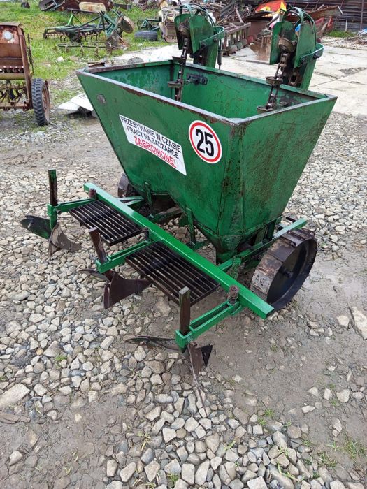 Metalowy łancuch sadzarka kubełkowa do ziemniaków