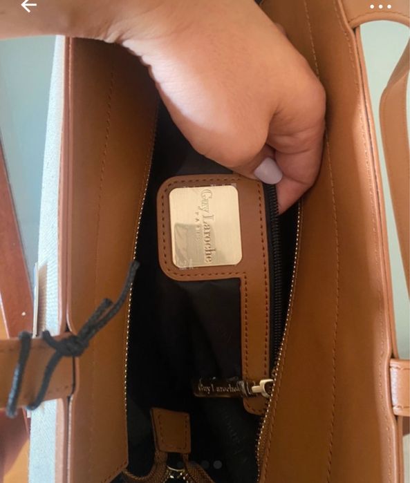 Carteira Guy Laroche NOVA