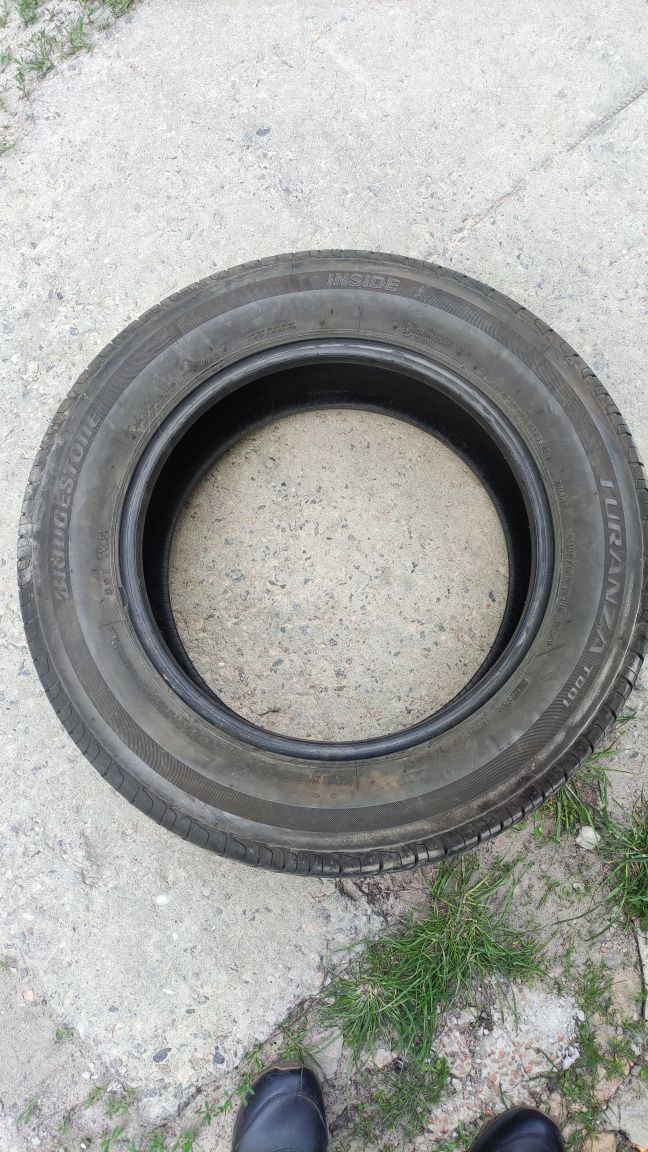 Автошини пара Bridgestone 215/60 r16