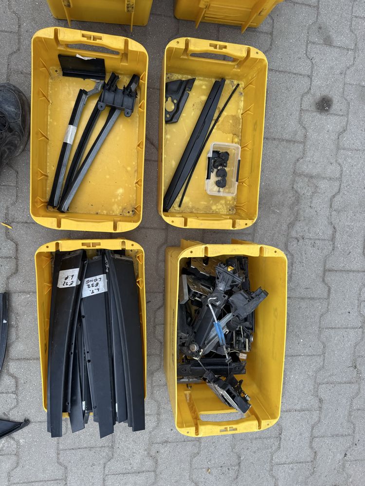 klamki Listwy uszczelki drzwi klamka podnosnik  BMW E34 E32 rarytas