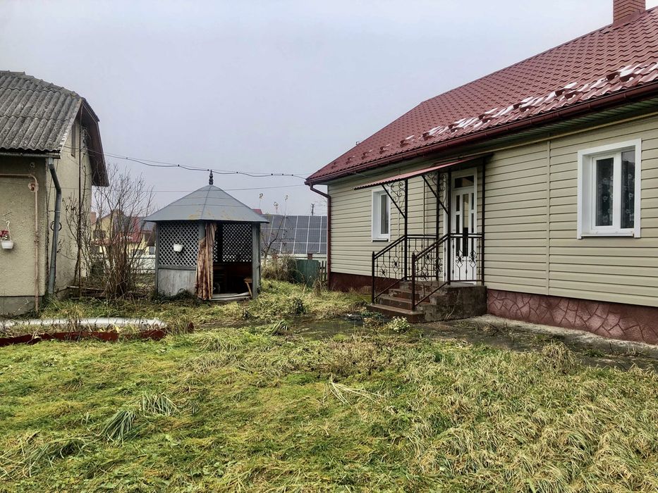 Продається якісний деревʼяний будинок