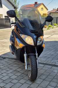 Skuter Piaggio Xevo 125 cm3 GRATIS