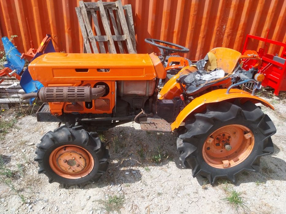 Vendo tratores Yanmar/Kubota/Iseki e Mitsubishi