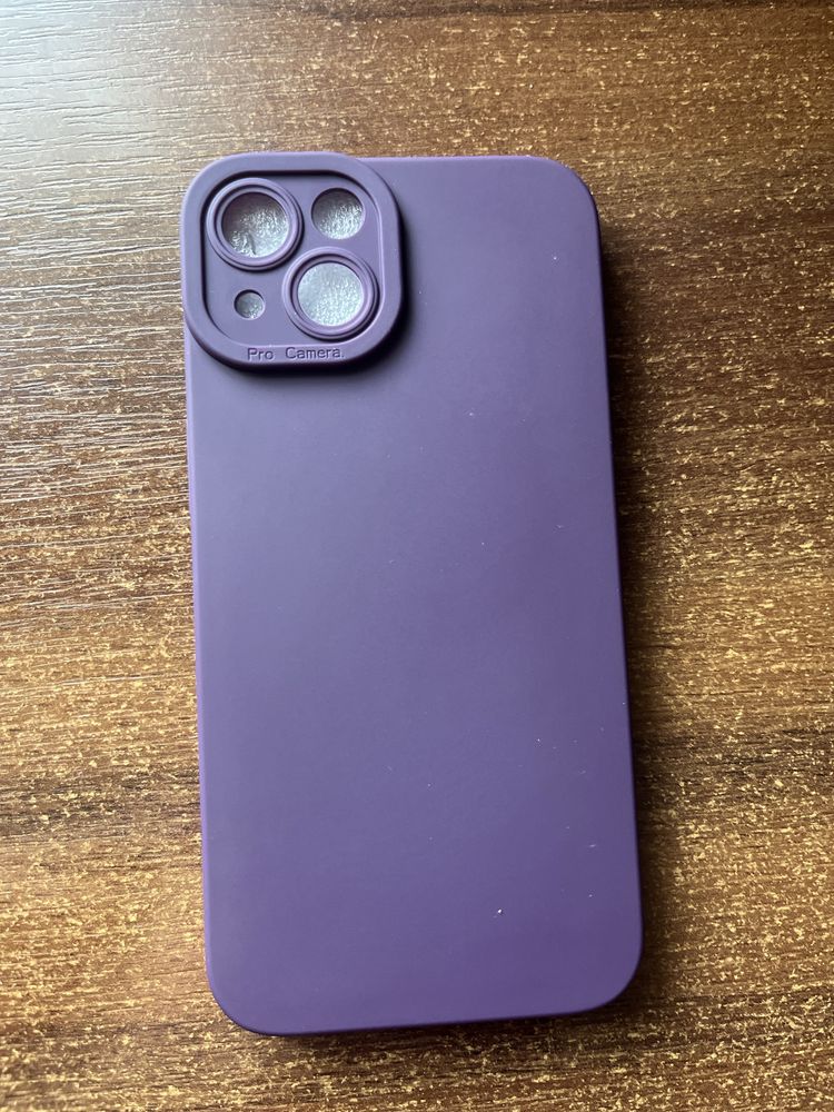 Чехол на 13 айфон. Абсолютно новый в упаковке. Фиолетовый цвет.