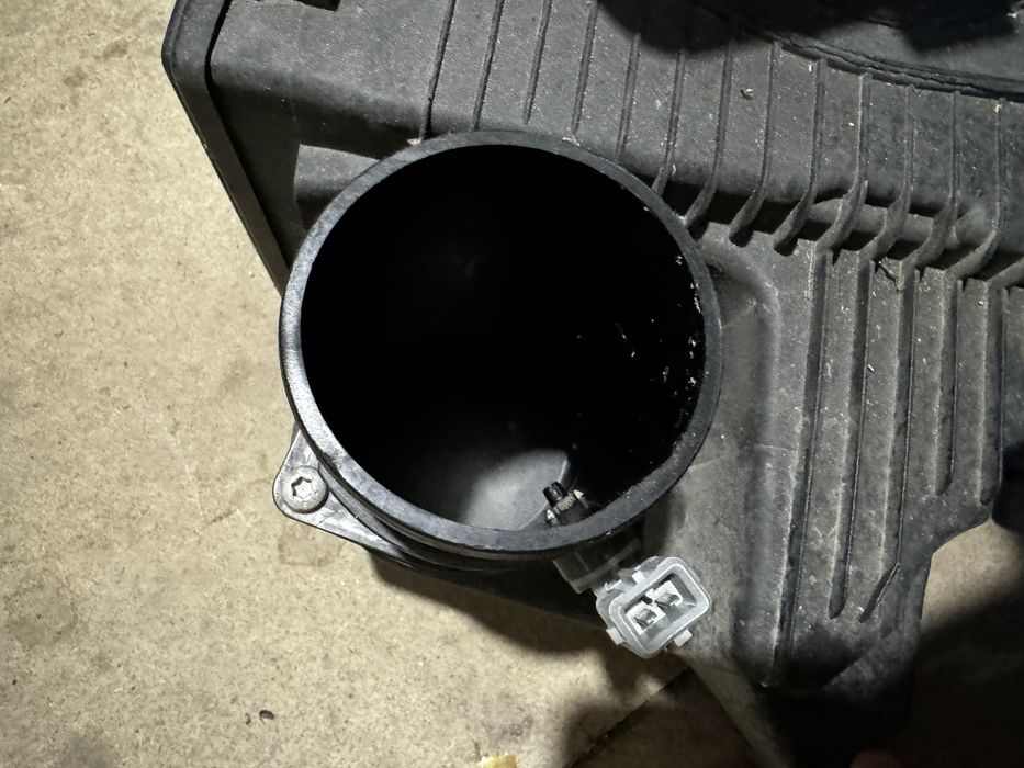 Корпус фільтра Clio 3 датчик воздуха воздухомер