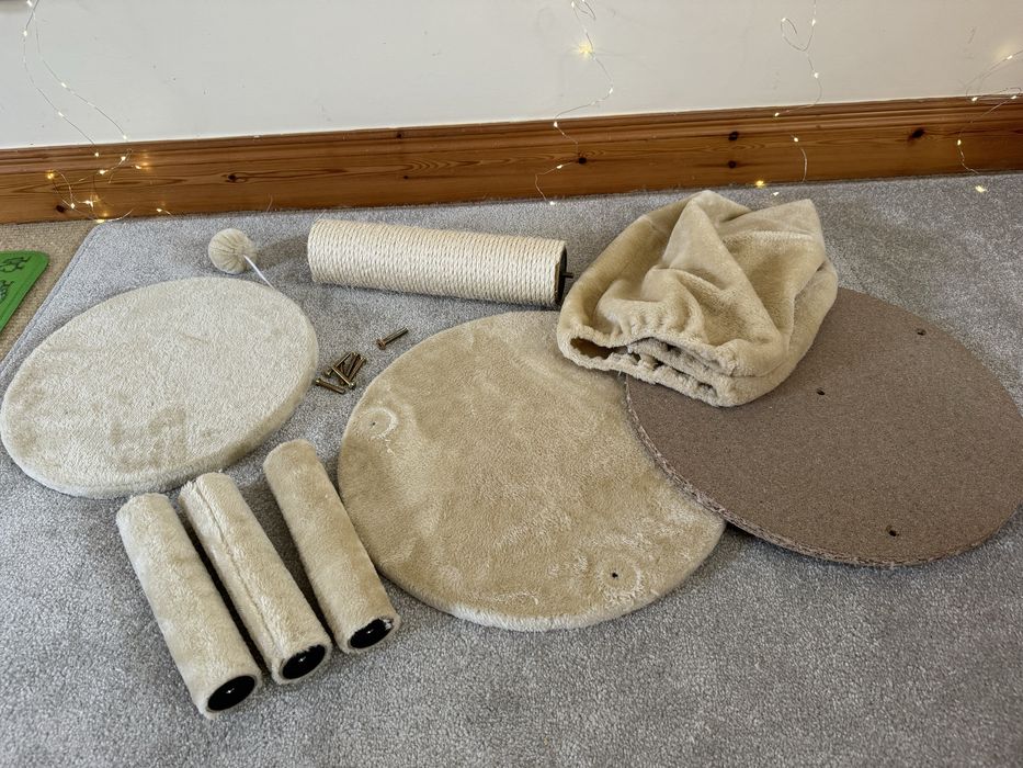 Продам когтеточку Zoofari