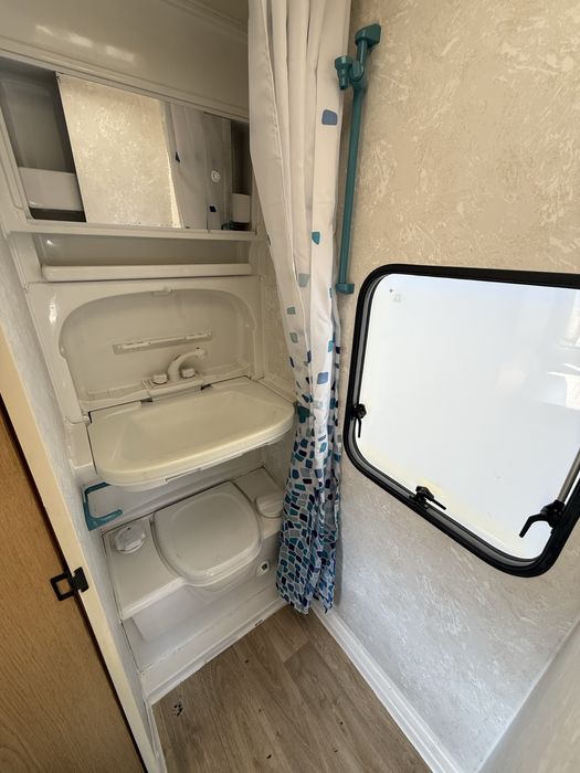 Mala przyczepa KEMPINGOWA 990 kg 5 osobowa MOVER zadbana