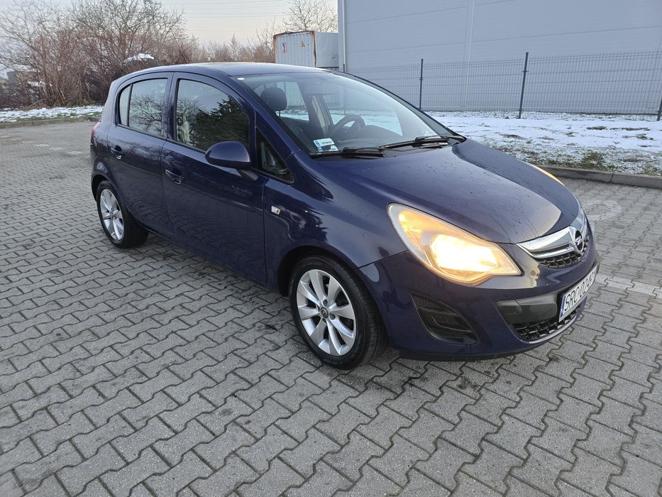 Opel Corsa D Lift 2011 1.3 CDTi 5 drzwi klima