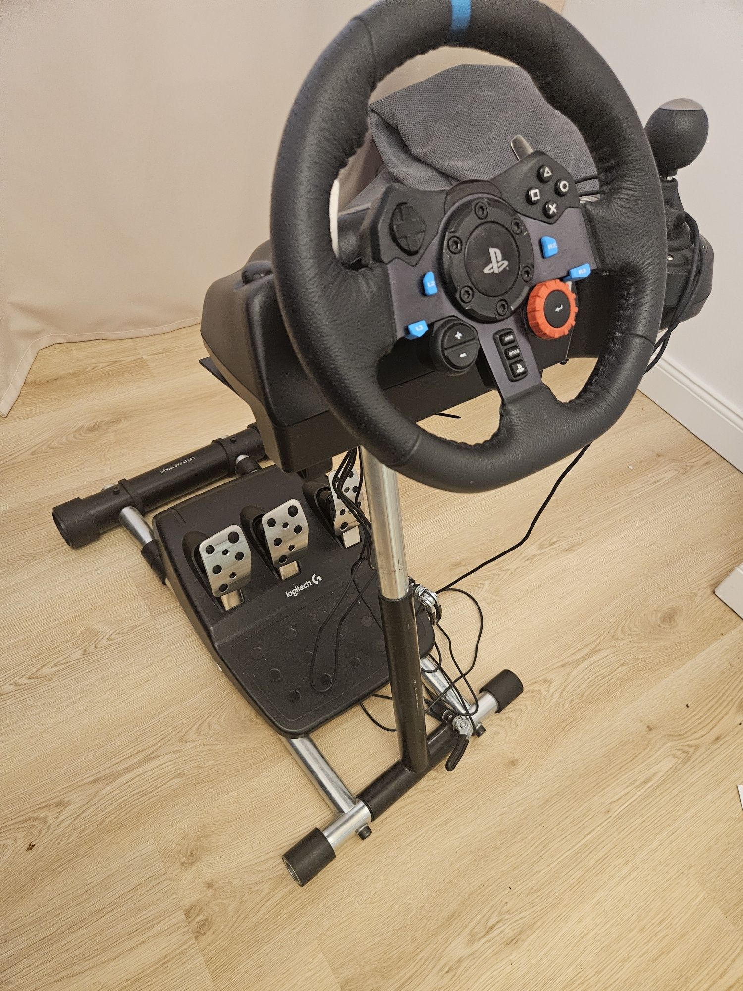 Kierownica Logitech g29 stojak
