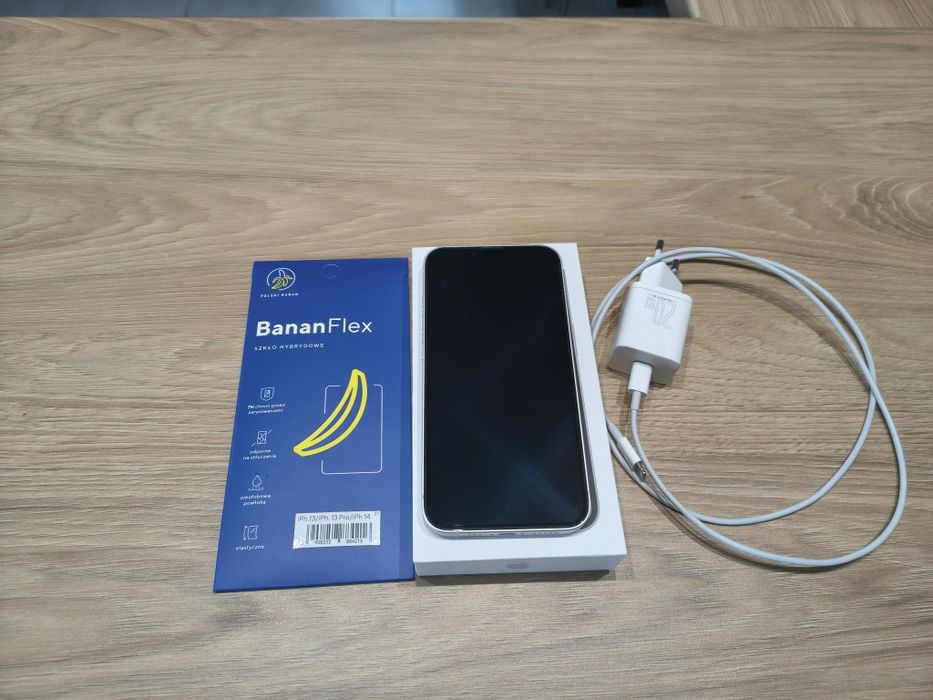 iPhone 14 + Apple watch se 2 gen