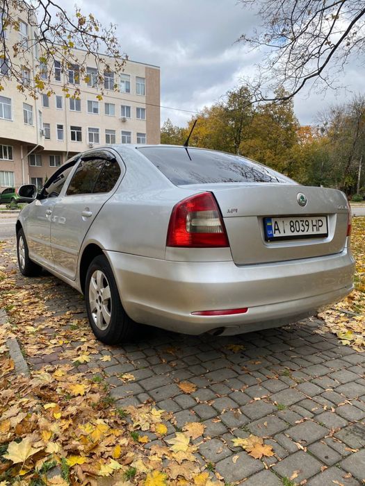 Продам Шкоду Октавия 1.6газ/бенз 2010 год