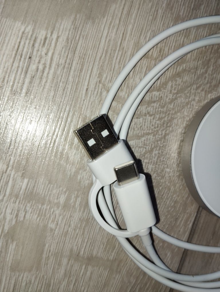 Ładowarka magnetyczna do iphone