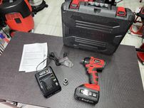 Гайковерт аккумуляторный 250 Нм Yato YT-82802 (кейс, АКБ 3Ач, ЗУ)
