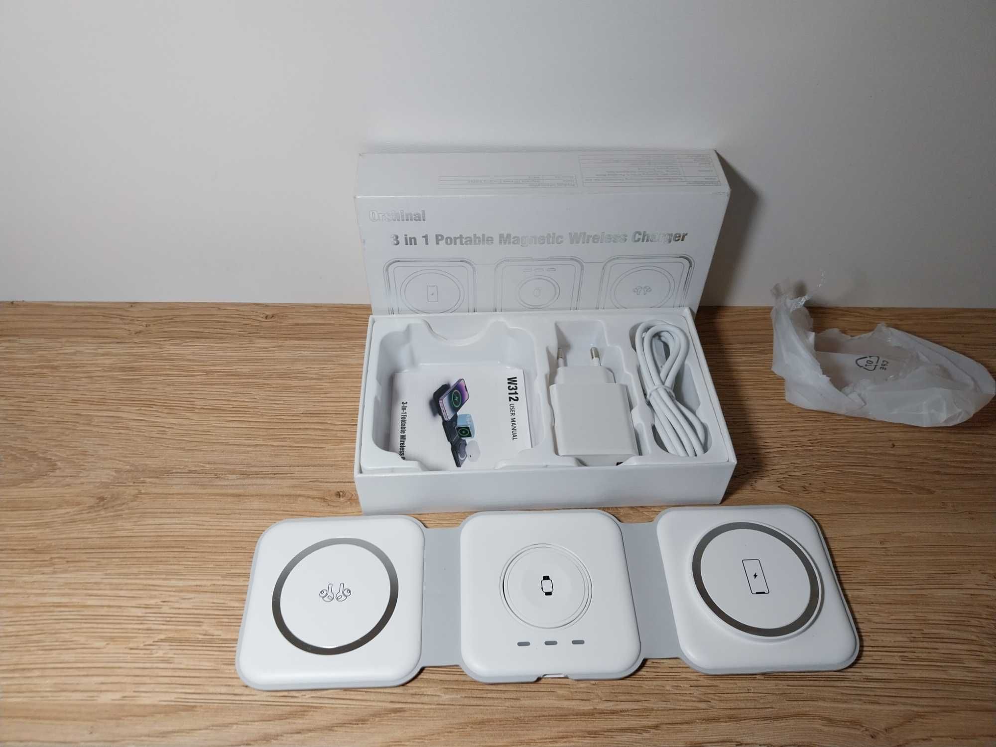 Ładowarka 3 w 1 składana stacja Apple Watch iPhone AirPods 15W