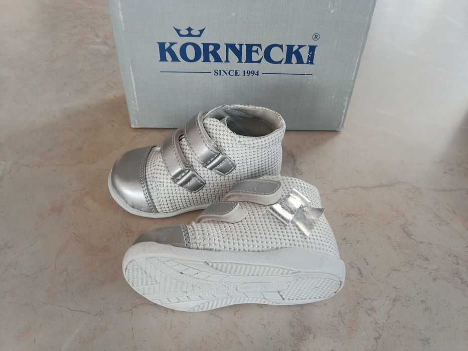 Trzewiki do nauki chodzenia rozmiar 20, KORNECKI