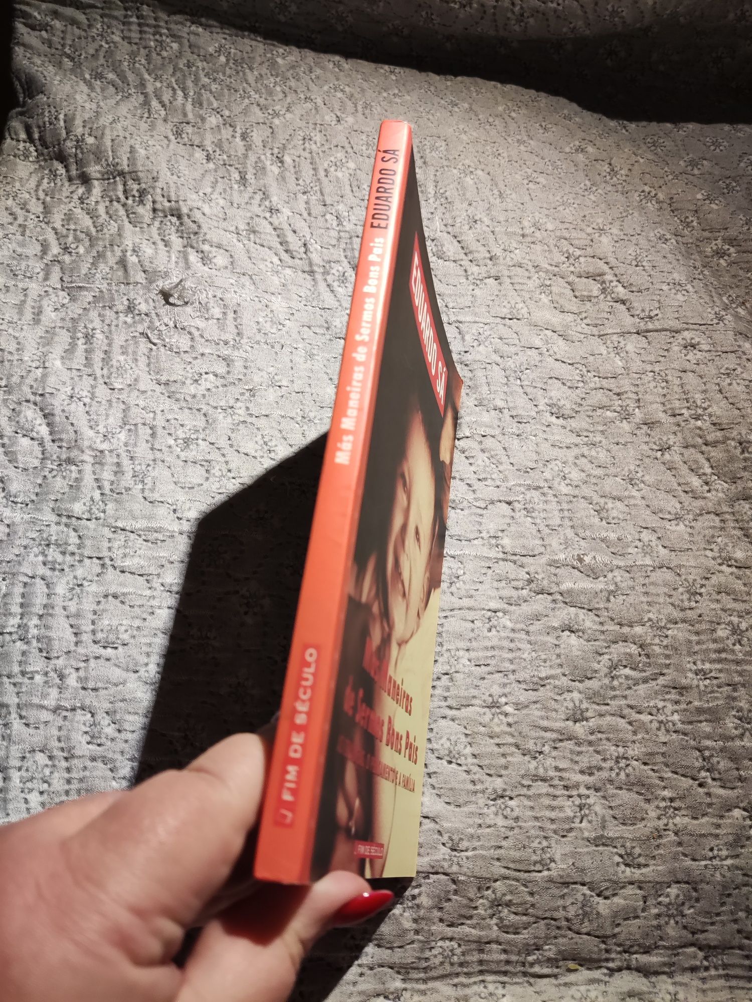 "Más maneiras de sermos bons pais"