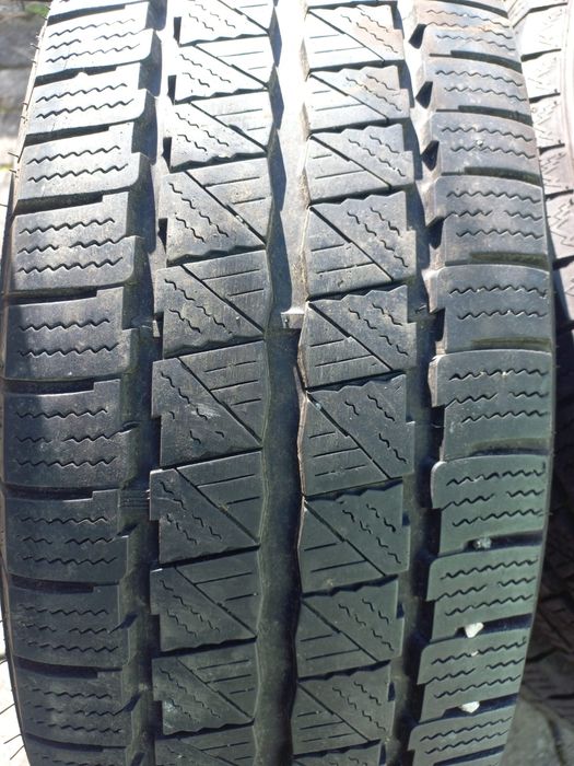 Opony zimowe 215/60R16C