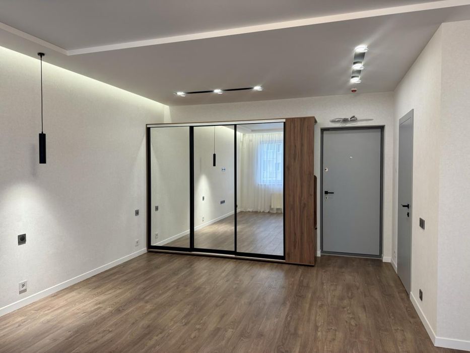 Продам БЕЗ КОМИССИИ ЖК Континент новострой РЕМОНТ рядом Виа Рома