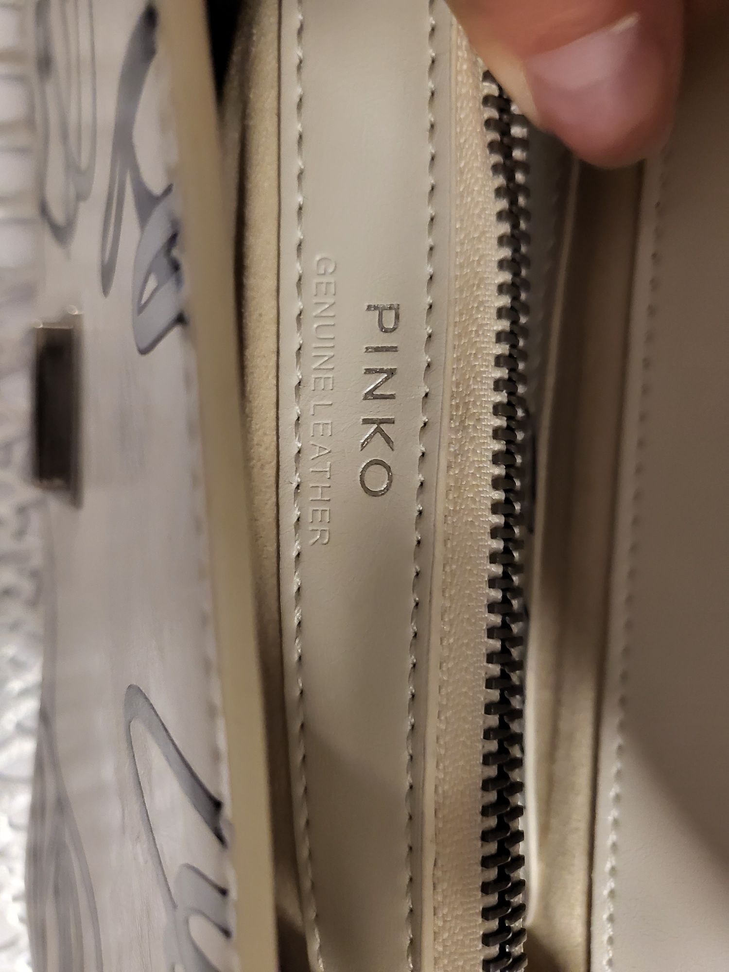 Pinko torebka na łańcuszku