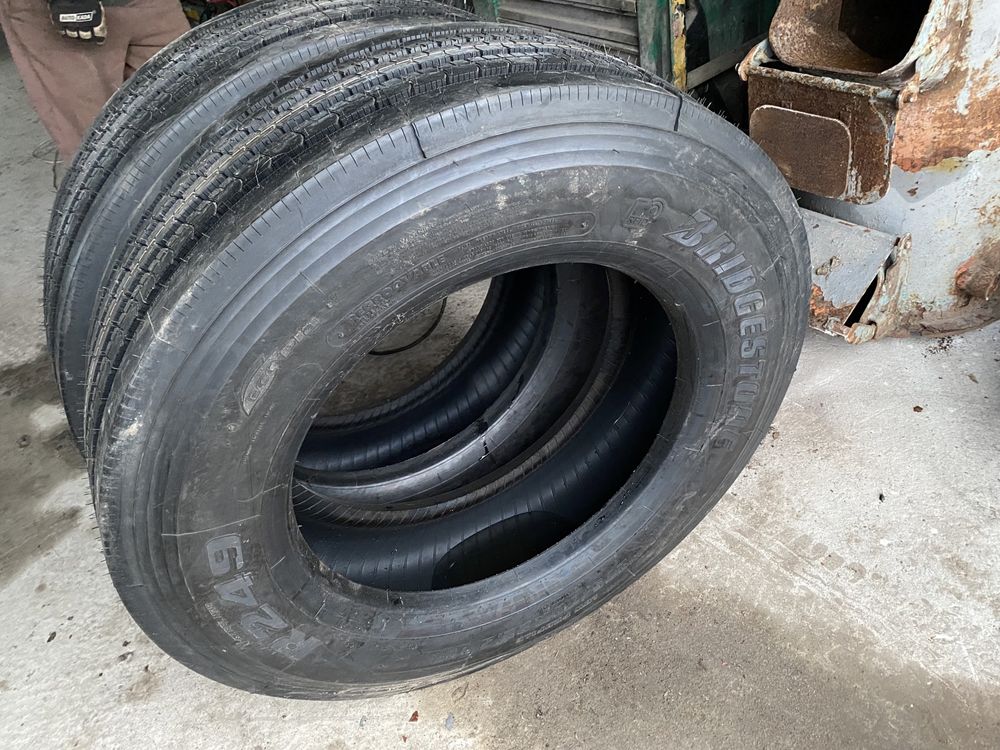 Шини 275.70.22,5  bridgestone R249