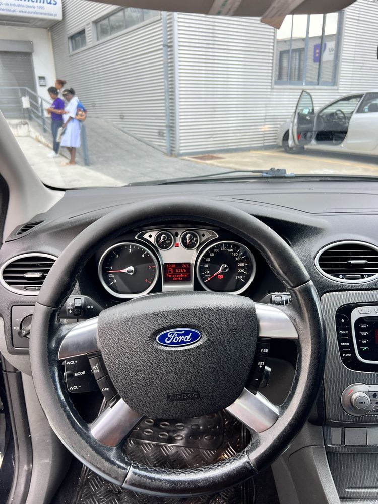 Ford Focus titanium