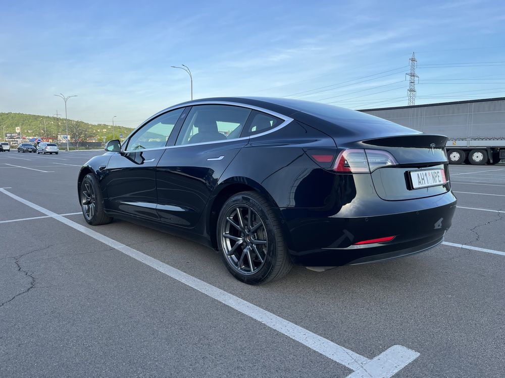 Tesla Model 3 Long Range Dual Motor