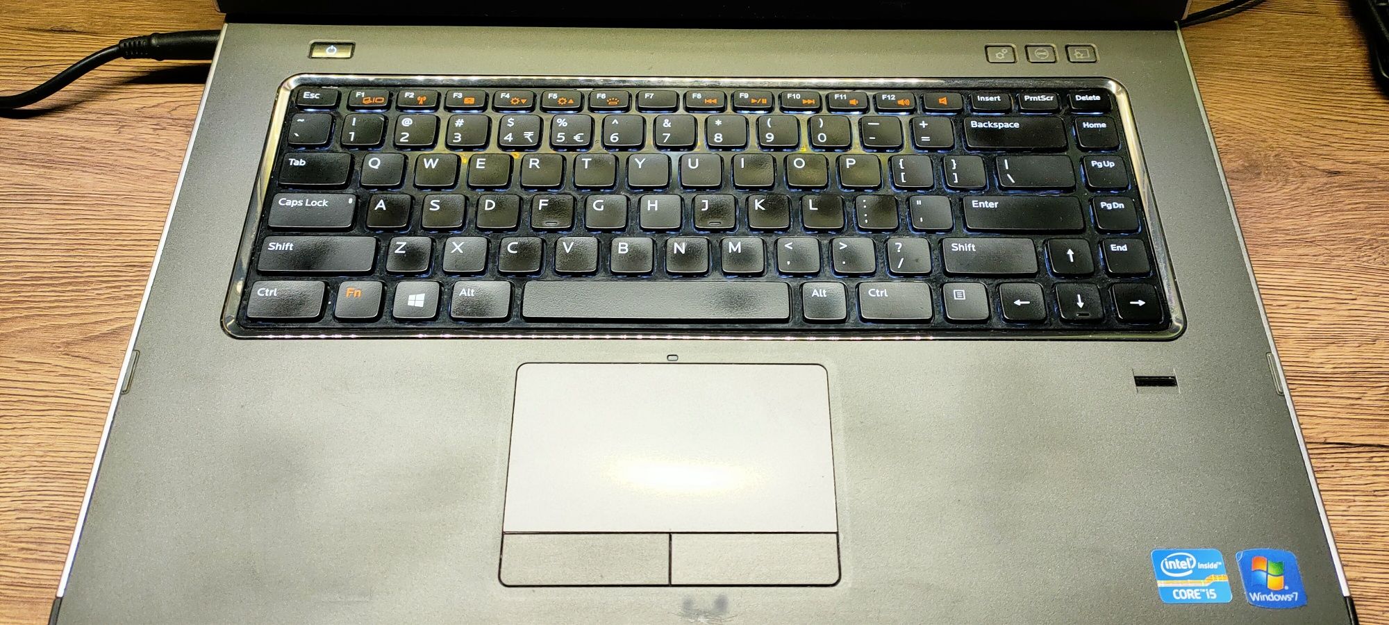 Solidny laptop Dell Vostro 3560