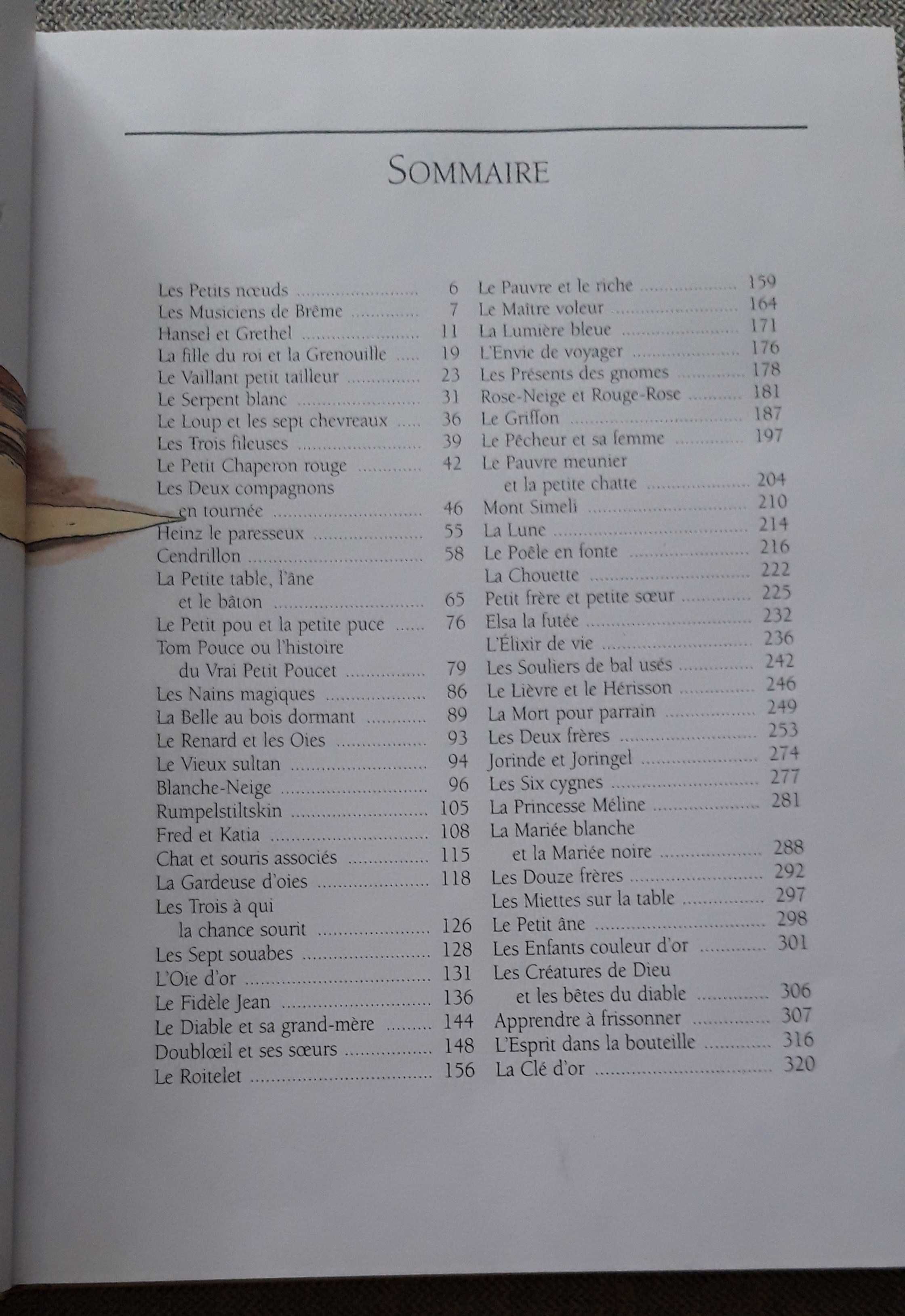 Livro em francês "Contes de Grimm"