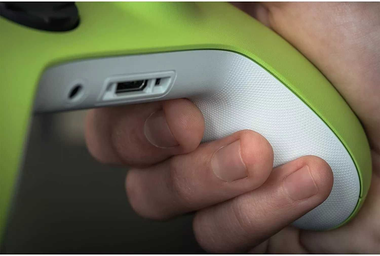 NOVO - Comando XBOX Series S/X - Green Volt