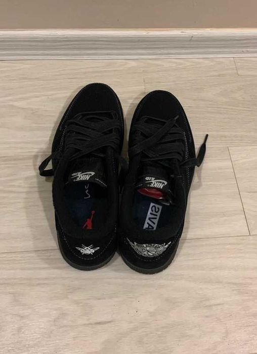 Jordan 1 Retro Low OG SP Travis Scott Black Phantom R.42
