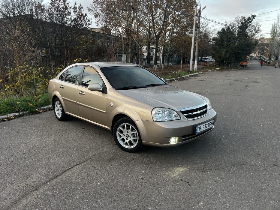 Продам срочно автомобиль