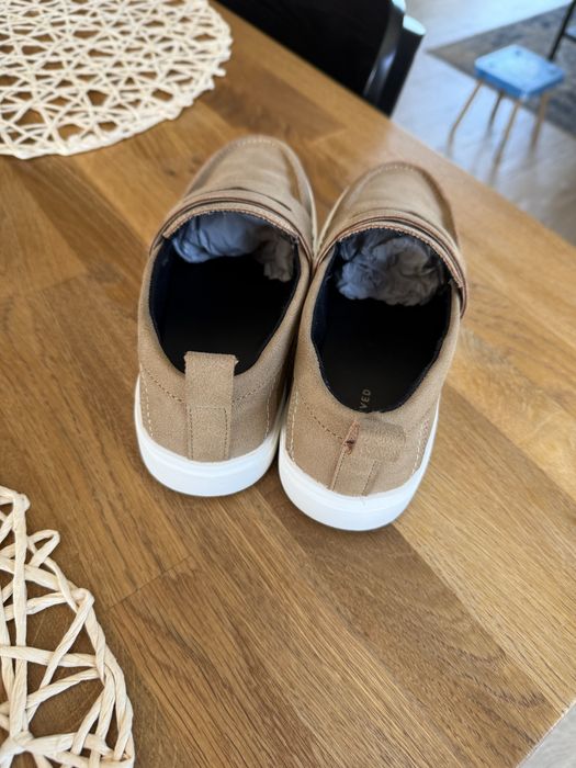 Mokasyna dla chłopca 34 Reserved