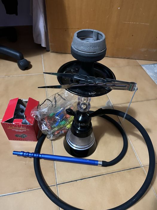 Shisha, carvão, boquilhas, pinça, mangueira