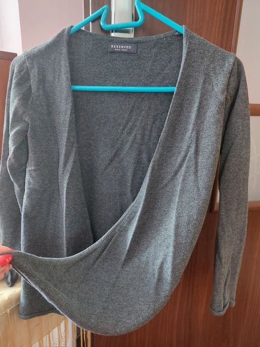 Sweterek Reserved 146 cm ciemnoszary