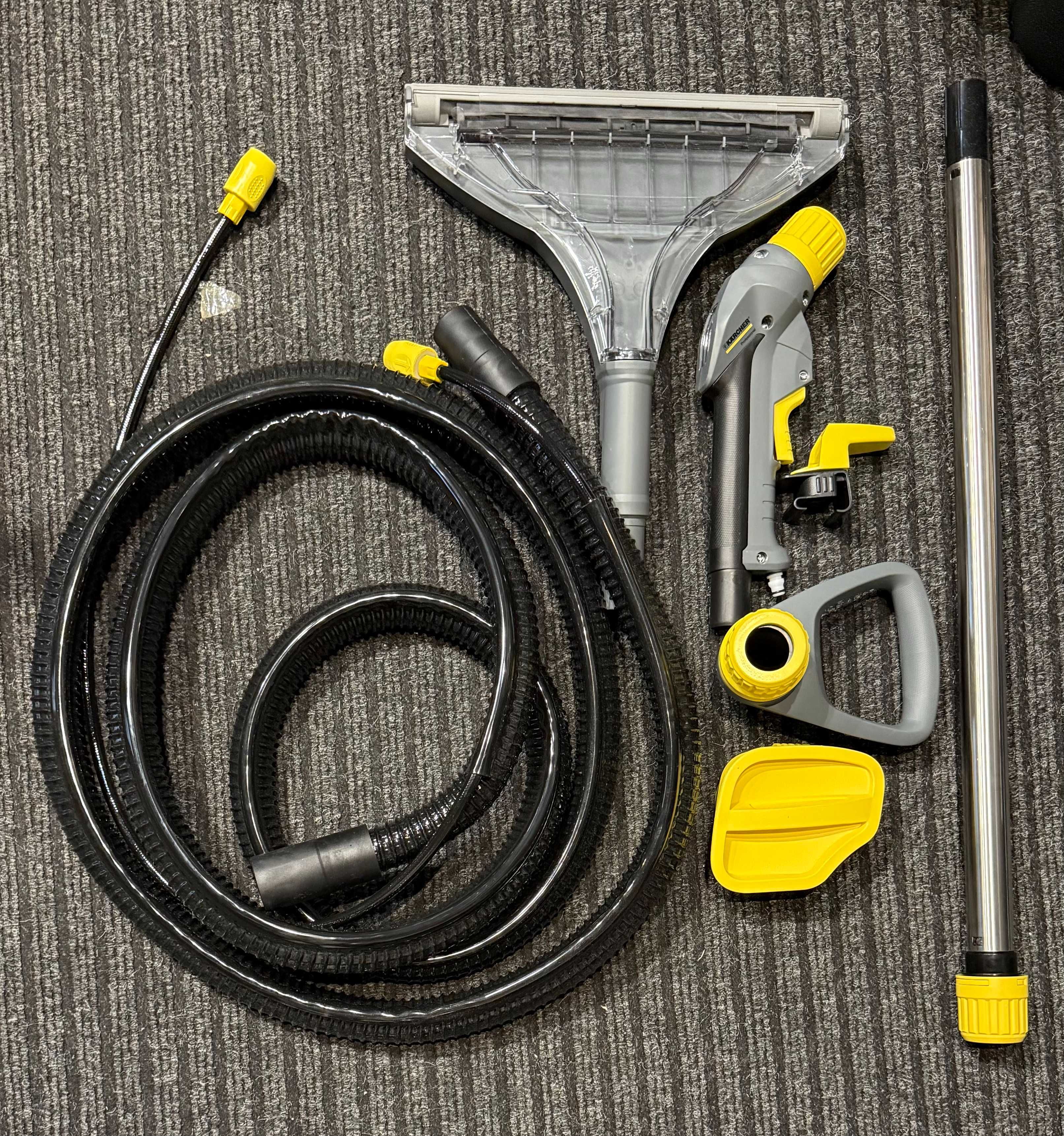 Odkurzacz piorący Karcher 4w1 Puzzi 30/4 1200W 30L | Nowy