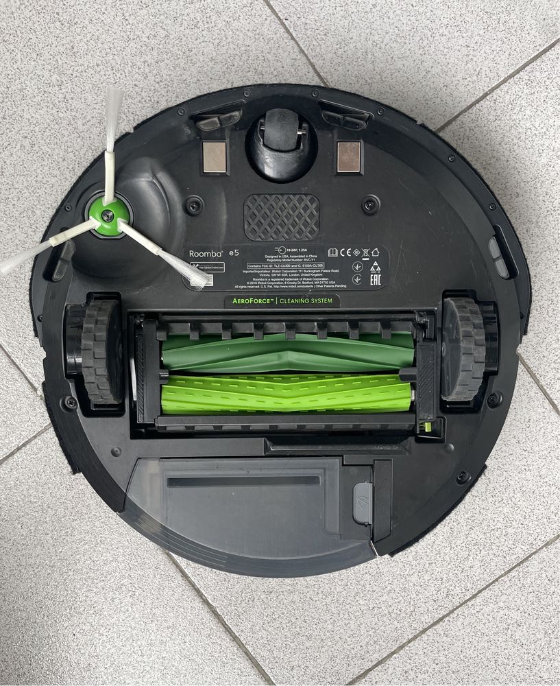 iRobot Roomba E5 (com Escovas e Filtro Novos)