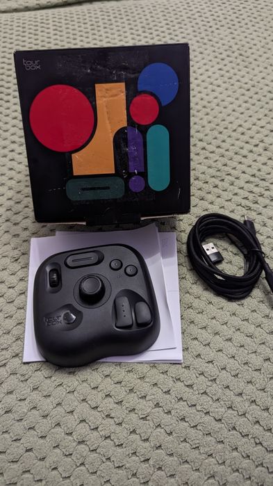 Пульт-контролер TourBox Lite для дизайнерів та монтажерів