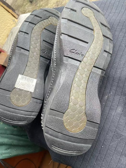 Sapatos Clarks extra wide Novos