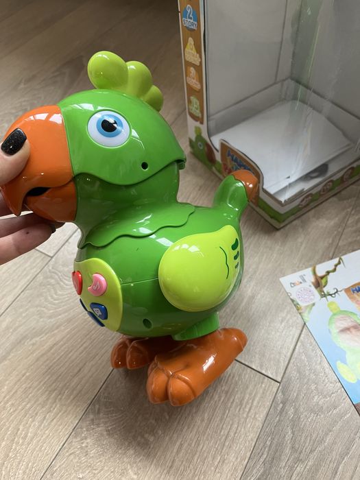 Інтерактивна іграшка папуга