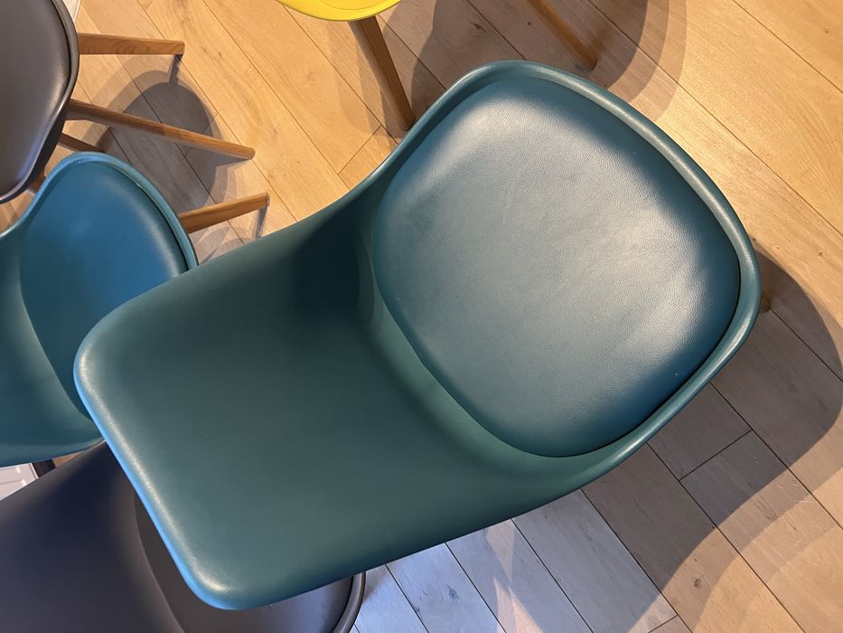 Krzesla do jadalni - komplet