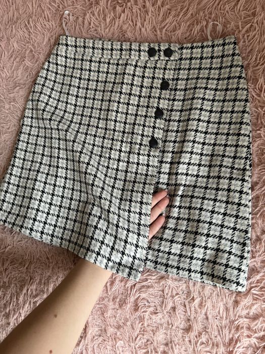 Класична тепла спідниця