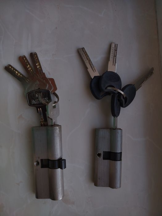 Сердцевины к замку Imperial, Astex новый, с двух сторон ключ