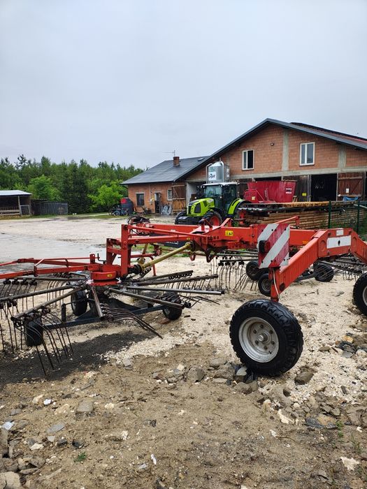 Zgrabiarka dwukaruzelowa fella