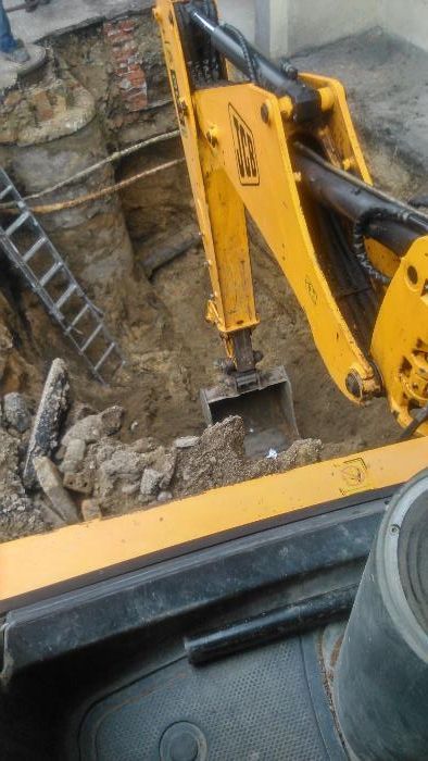 Usługi koparko-ładowarką, koparką kołową, minikoparką, woj.śląskie.