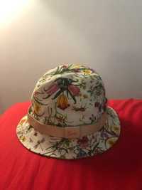 Gucci- kapelusz bucket hat/ piękny w motywy kwiatowe.