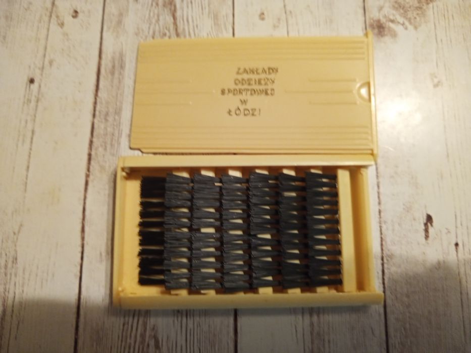 Szczotka do ubrań  gadżet PRL