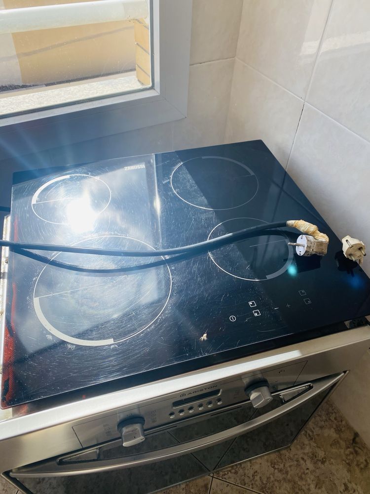 Placa , forno e maquina lavar louça
