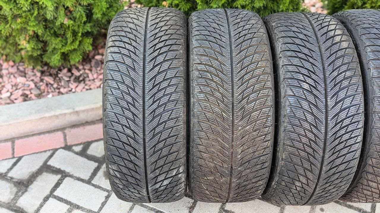 Шини 225/40 R18 92W Michelin Pilot Alpin 5